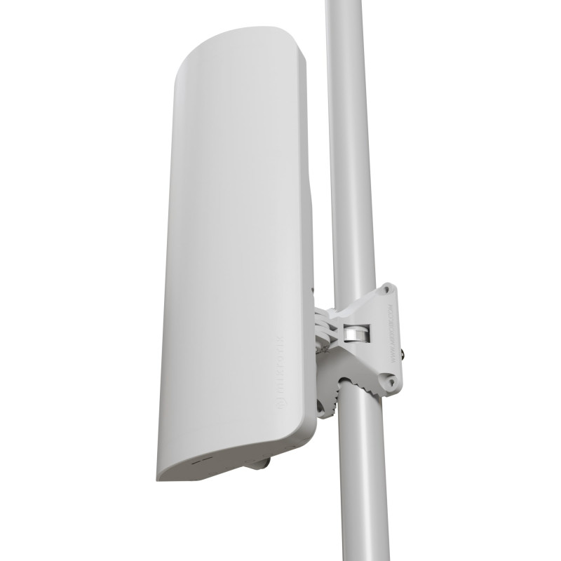 Mikrotik L22UGS-5HaxD2HaxD-15S, 2.4/5GHz Wi-Fi 6, Dual-core CPU,POE-IN (uključen injektor), SFP (2.5G), do 20km, USB Port, 256 MB RAM, Antenna gain: 2.4 GHz – 12 dBi, 5 GHz – 15 dBi