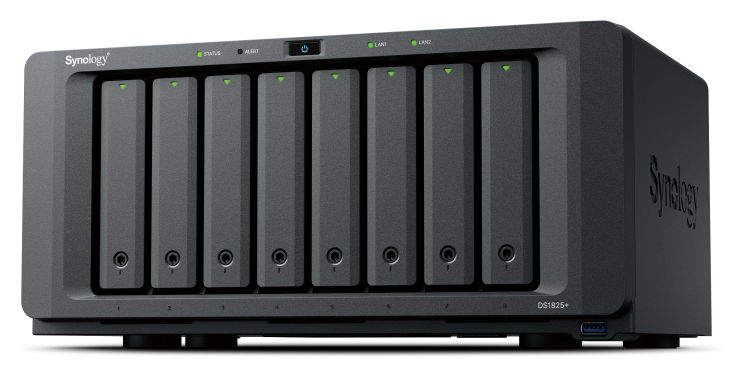 Synology DS1825+ DiskStation 8-bay NAS server, AMD Ryzen V1500B, 8GB RAM, 	RJ-45 2.5GbE, 2.5″ SSD/3.5″ HDD/M.2 podrška, Hot Swappable HDD, Wake on LAN/WAN, 3×USB 3.2, 2×USB-C